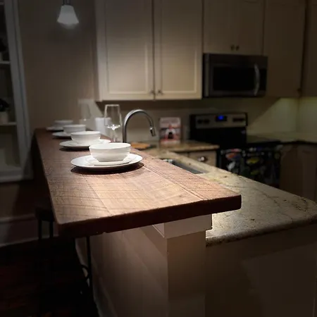 305 Decatur St Apartment